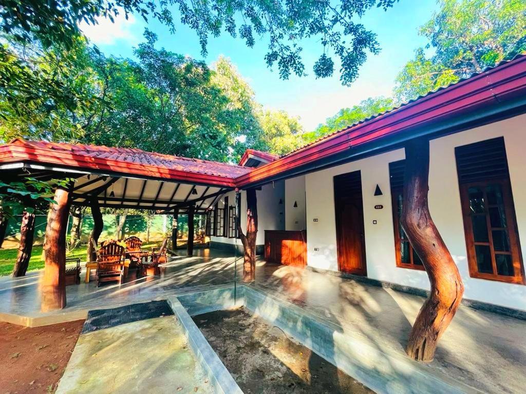 Kingfisher Resort Sigiriya Exterior foto